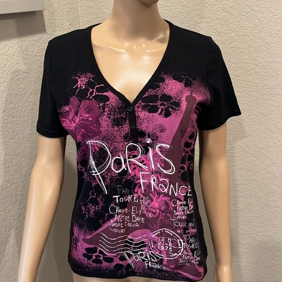 Paris yan master Paris France Black and Pink Graphic Tee - Picture 3 of 5